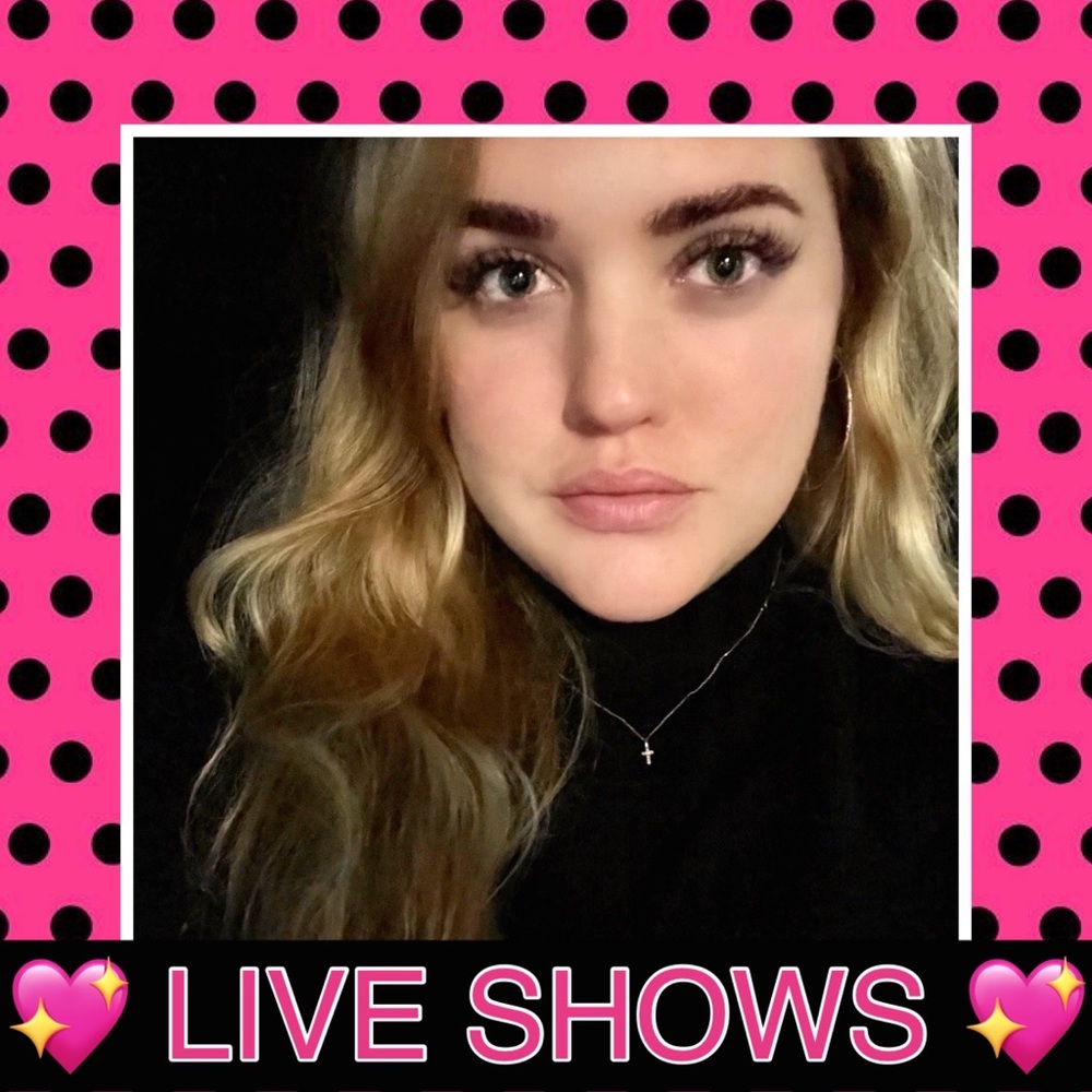🚨🚨 LAUREN LYNX is LIVE!!! 🚨🚨 Like this notification for live shows! 💖✨ - Picture 3 of 3